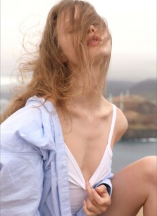 Hot Clarice reveals petite tits 010