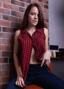 Super hot flamy nika 01